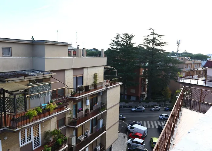 Angela Attico A Pochi Minuti Dal Gemelli E Stazione FL3 Direzione San Pietro - Roma Centro